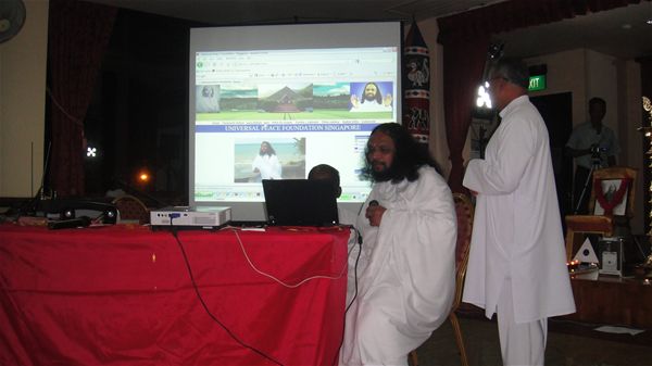 15 Guru Mahan is Viewing the Web Page